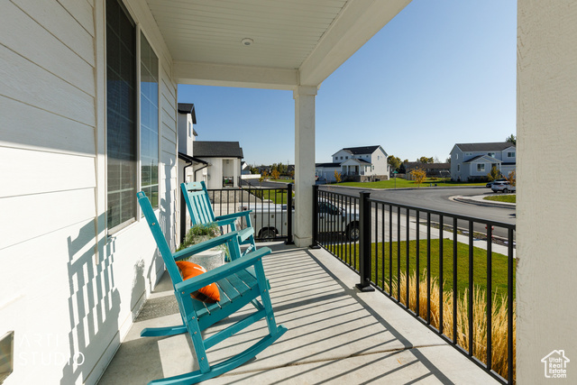 Photo 6 for MLS #2117701 at 120 4325 West