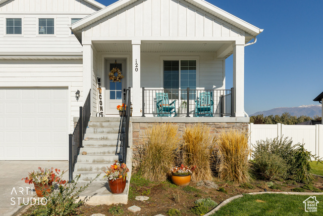 Photo 5 for MLS #2117701 at 120 4325 West