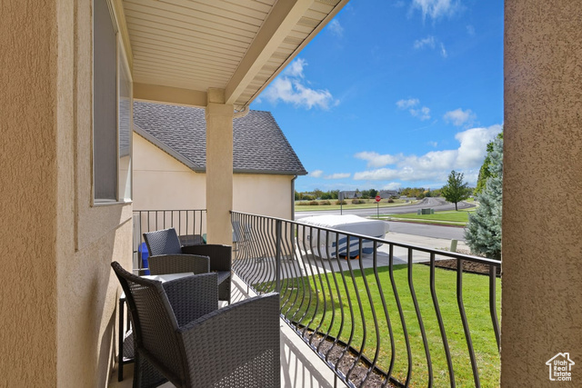 Photo 3 for MLS #2117711 at 5422 W Island Creek Dr