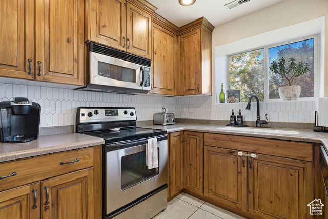 Photo 11 for MLS #2117711 at 5422 W Island Creek Dr