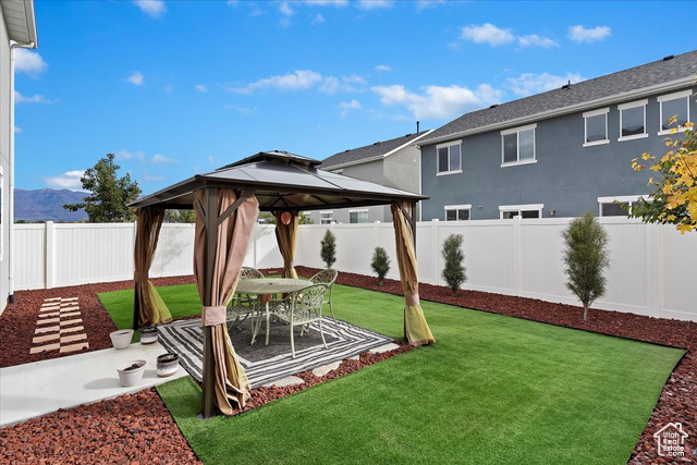 Photo 23 for MLS #2117721 at 2067 W 3290 South