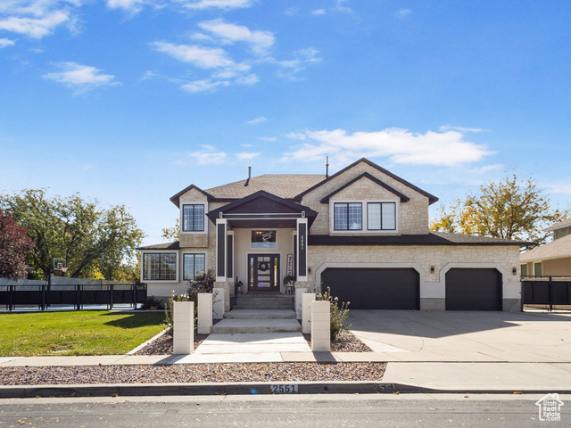 Photo 2 for MLS #2117723 at 2551 W Winding Way