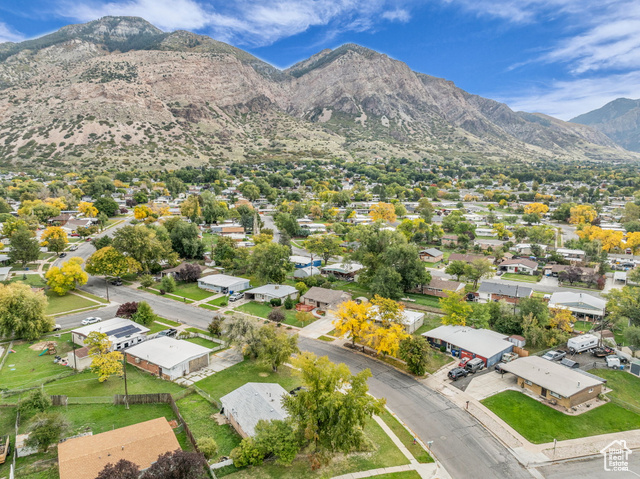 Photo 35 for MLS #2117728 at 621 E 925 North