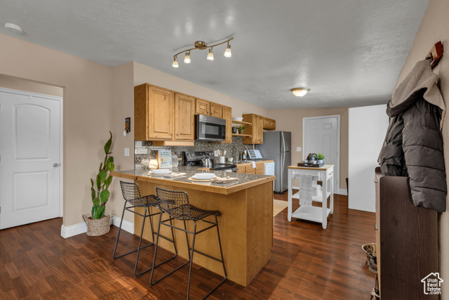 Photo 7 for MLS #2117728 at 621 E 925 North