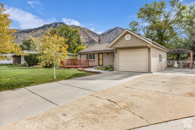 Photo 3 for MLS #2117728 at 621 E 925 North