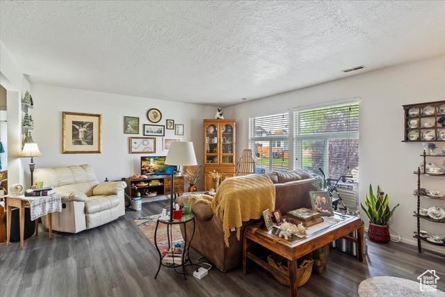 Photo 10 for MLS #2117776 at 715 W 3900 South