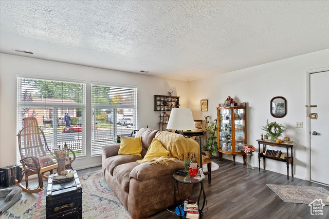 Photo 9 for MLS #2117776 at 715 W 3900 South