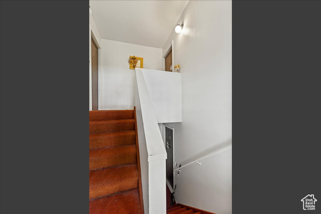 Photo 4 for MLS #2117776 at 715 W 3900 South