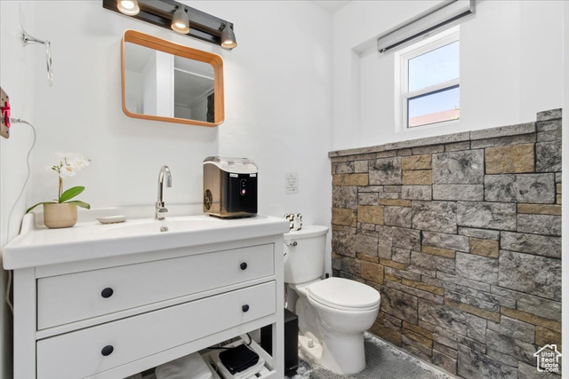 Photo 18 for MLS #2117797 at 395 S Main
