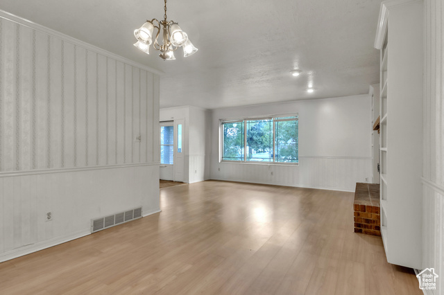 Photo 11 for MLS #2117803 at 2460 W Rustic Roads Dr