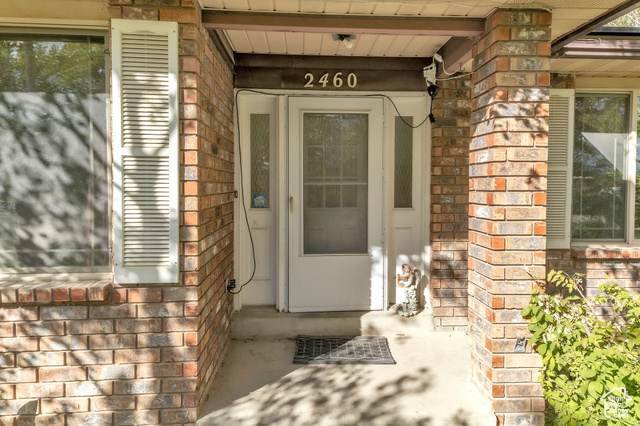 Photo 7 for MLS #2117803 at 2460 W Rustic Roads Dr