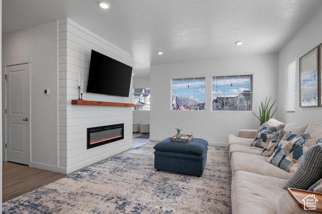 Photo 7 for MLS #2117813 at 453 N Northshore Dr