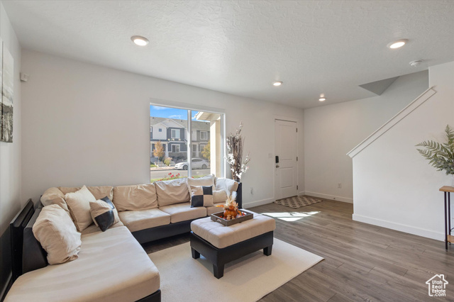 Photo 8 for MLS #2117819 at 67 N Voyager Ln