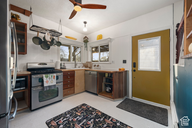 Photo 10 for MLS #2117822 at 1132 E 21st St