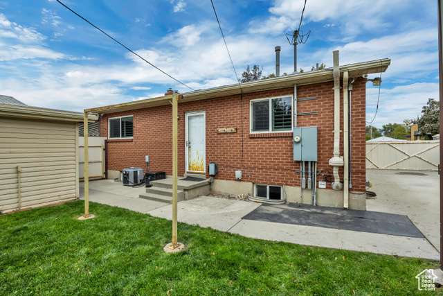 Photo 24 for MLS #2117828 at 3524 S Highlander St