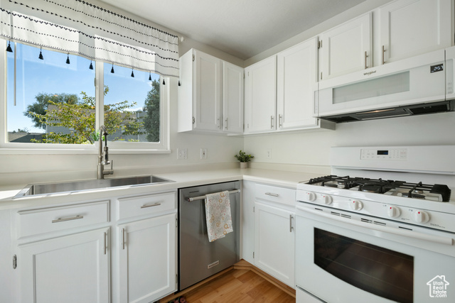 Photo 4 for MLS #2117832 at 381 E Park Creeke Ln