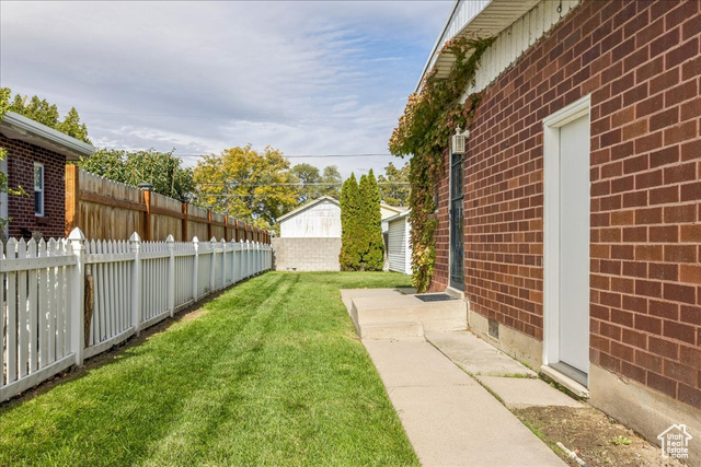 Photo 24 for MLS #2117834 at 3110 W Lemay Ave
