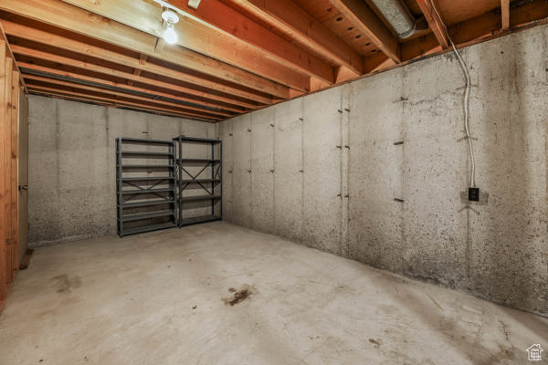 Photo 31 for MLS #2117837 at 349 Belaire Cir