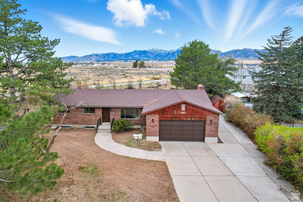 View photos for 349 Belaire Cir MLS #2117837 - 349 Belaire Cir