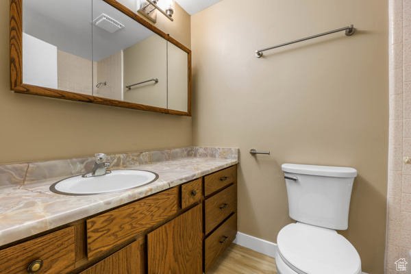 Photo 21 for MLS #2117837 at 349 Belaire Cir