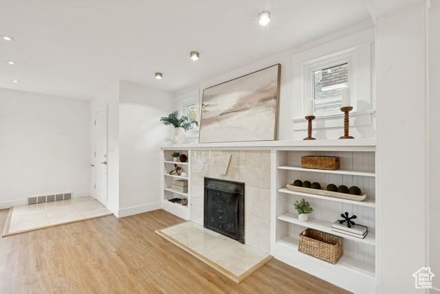 Photo 13 for MLS #2117865 at 860 E Emerson Ave
