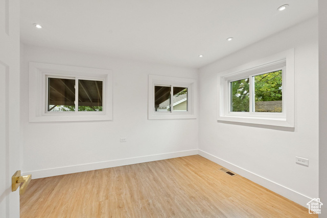 Photo 25 for MLS #2117865 at 860 E Emerson Ave