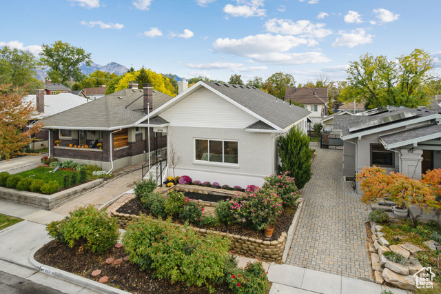Photo 5 for MLS #2117865 at 860 E Emerson Ave
