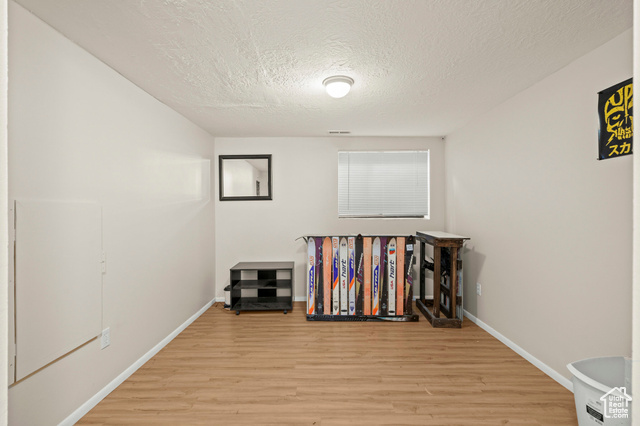 Photo 15 for MLS #2117875 at 1314 E Crandall Ave
