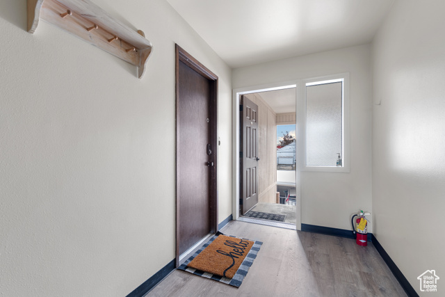 Photo 10 for MLS #2117879 at 229 N B St #9