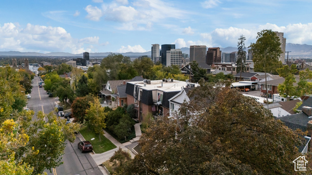 Photo 18 for MLS #2117879 at 229 N B St #9