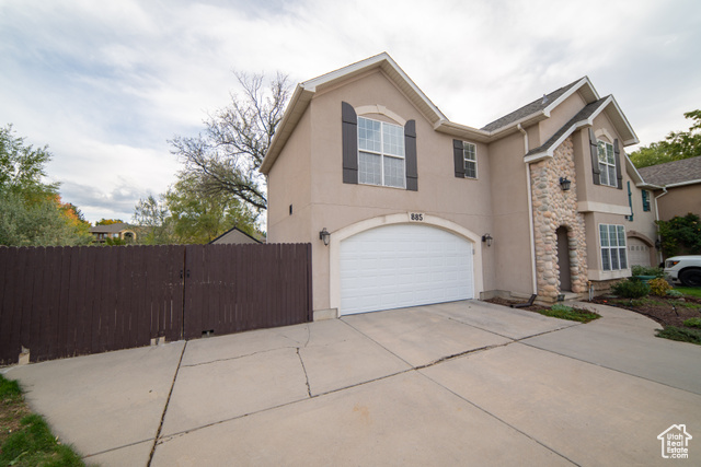 Photo 2 for MLS #2117882 at 885 W Chartres Ave