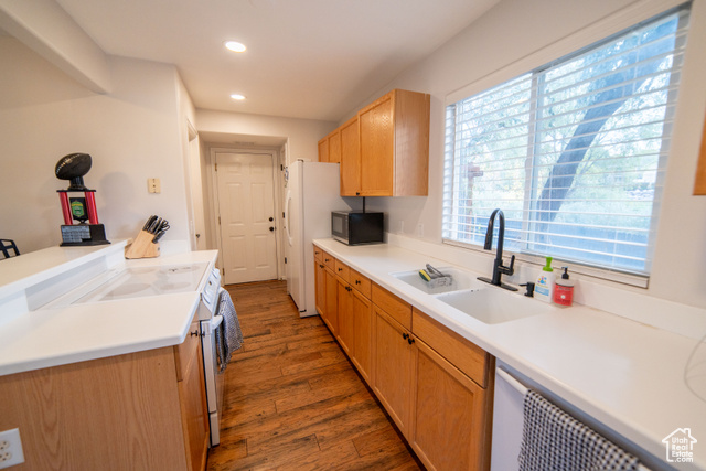 Photo 6 for MLS #2117882 at 885 W Chartres Ave