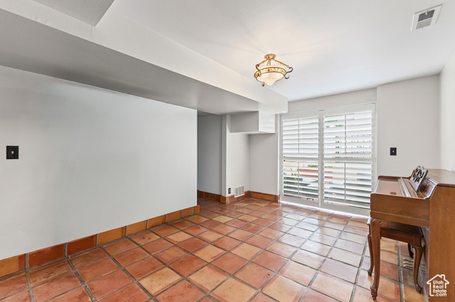 Photo 20 for MLS #2117912 at 183 S 1300 East