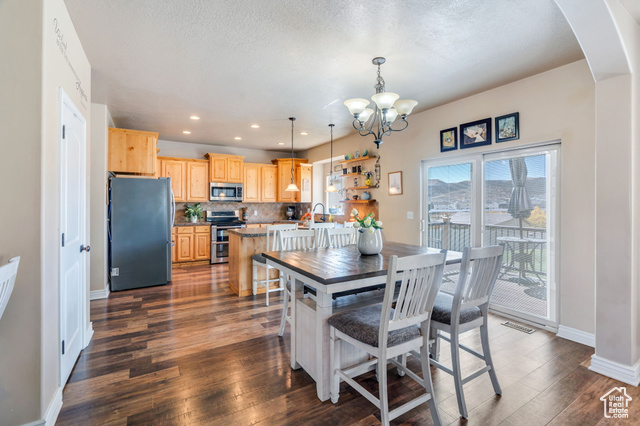 Photo 12 for MLS #2117914 at 7691 N Silver Lake Pkwy