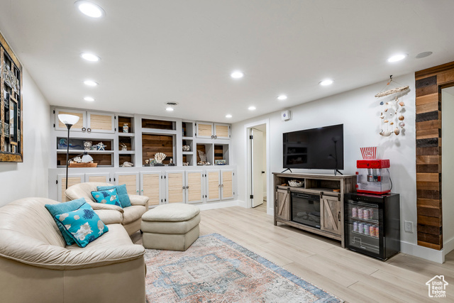 Photo 9 for MLS #2117923 at 3365 Monroe Blvd
