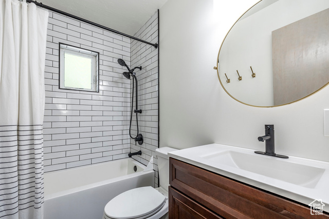 Photo 8 for MLS #2117923 at 3365 Monroe Blvd