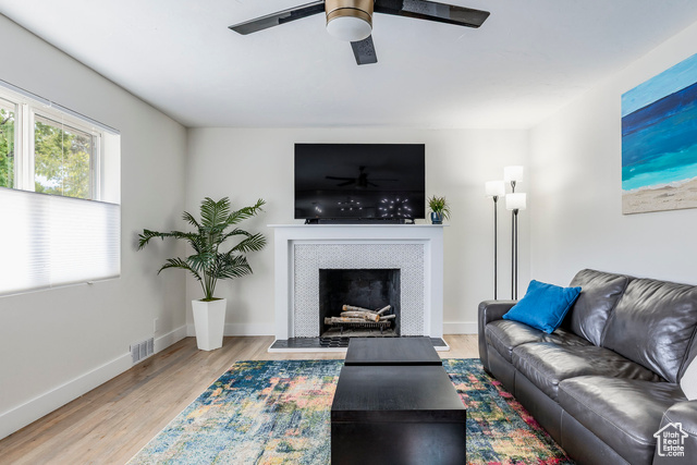 Photo 2 for MLS #2117923 at 3365 Monroe Blvd
