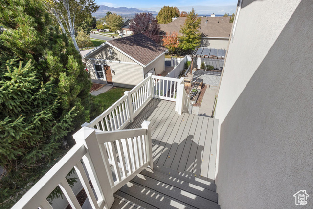 Photo 13 for MLS #2117925 at 913 E Spiers Ln
