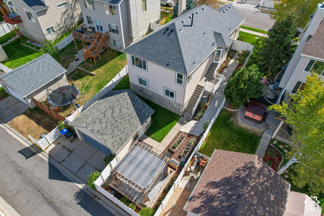 Photo 8 for MLS #2117925 at 913 E Spiers Ln
