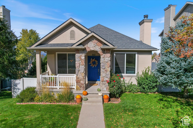 Photo 4 for MLS #2117925 at 913 E Spiers Ln