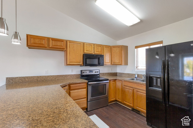 Photo 3 for MLS #2117932 at 1116 N Jefferson Ave