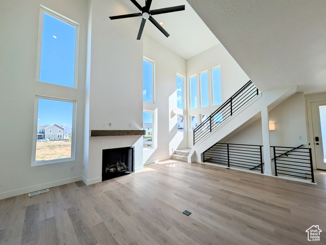 Photo 4 for MLS #2117935 at 6904 W Lake Ave #213