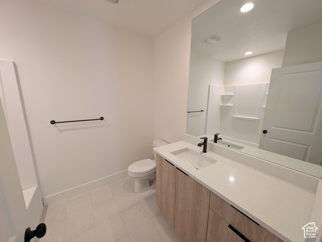 Photo 21 for MLS #2117935 at 6904 W Lake Ave #213