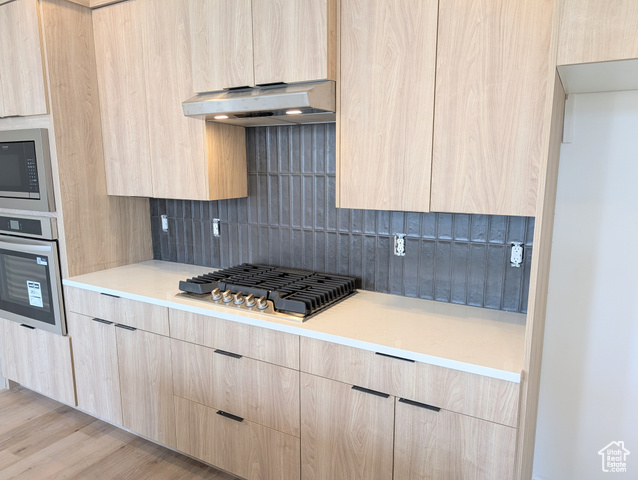 Photo 7 for MLS #2117935 at 6904 W Lake Ave #213