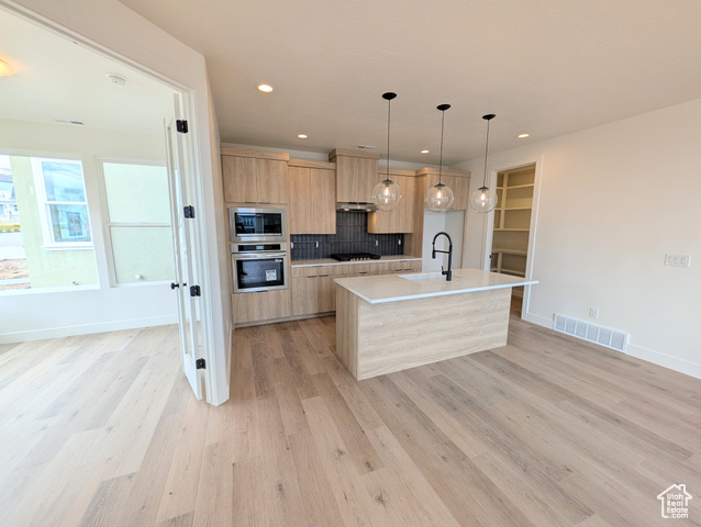 Photo 5 for MLS #2117935 at 6904 W Lake Ave #213