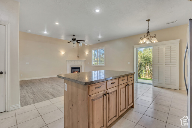 Photo 8 for MLS #2117945 at 868 S Fox Trail Ln