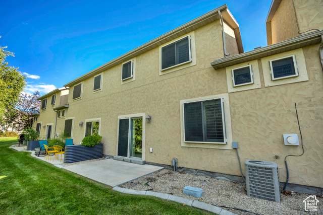 Photo 22 for MLS #2117945 at 868 S Fox Trail Ln