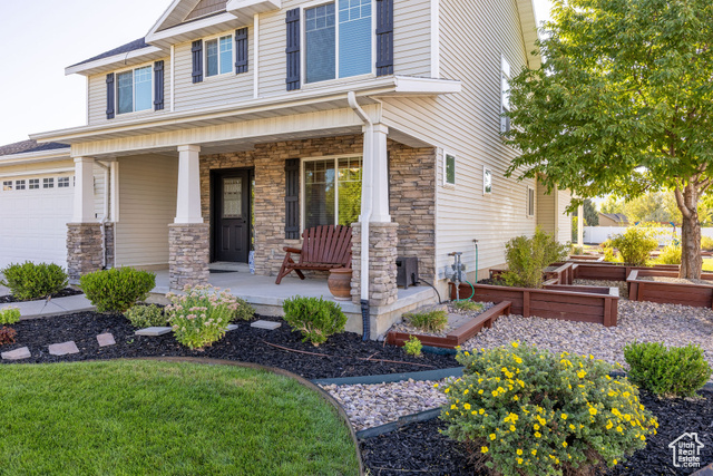 Photo 5 for MLS #2117947 at 1390 W Henry&