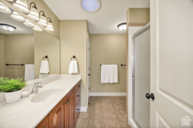 Photo 21 for MLS #2117947 at 1390 W Henry&