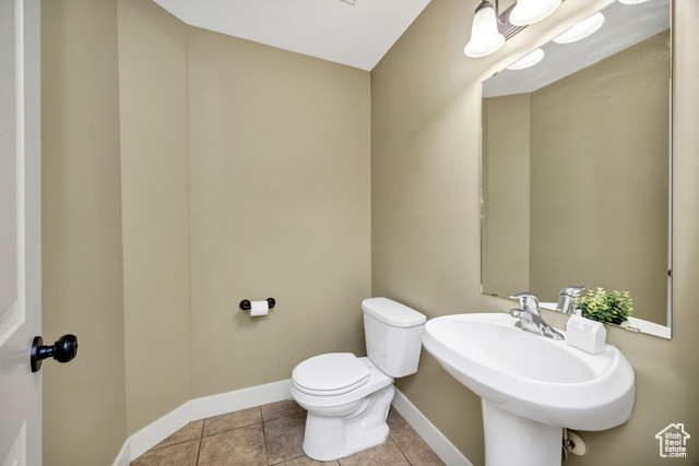 Photo 29 for MLS #2117947 at 1390 W Henry&